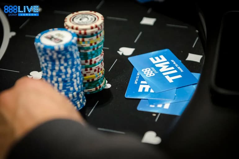 Quali effetti ha l’età su un rapporto sano con il poker – Gestione del tempo